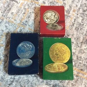 BUNDLE OF VINTAGE AVON BOTTLES! GUC!